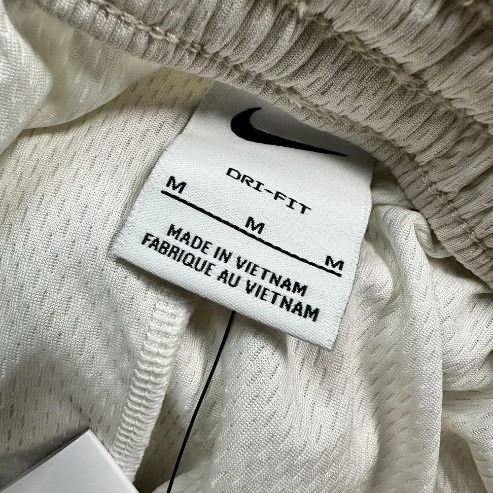 Nike waist approx